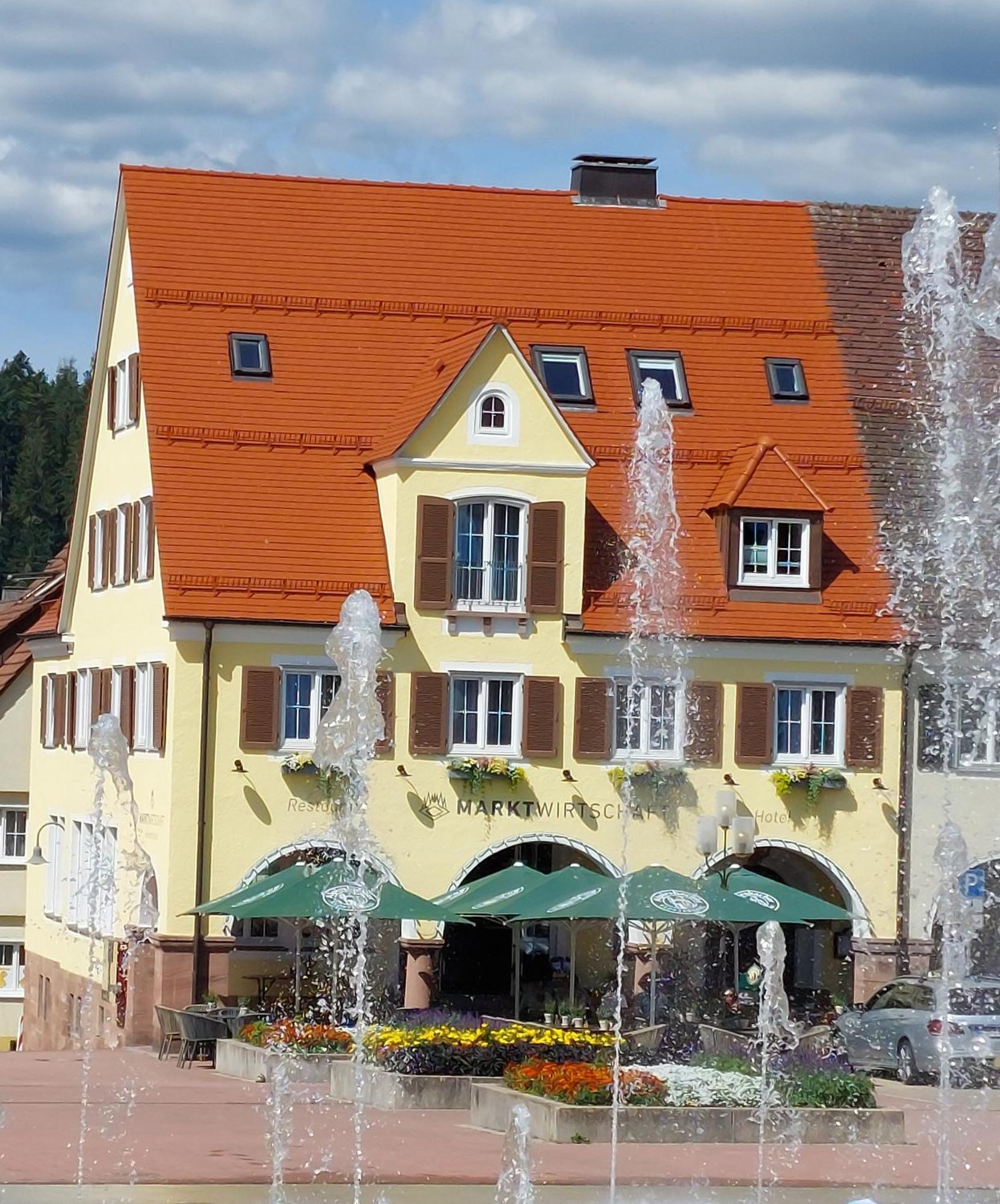 Marktwirtschaft Restaurant & Hotel フロイデンシュタット エクステリア 写真